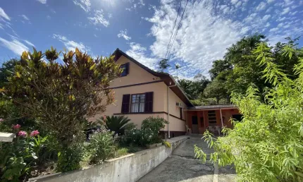 Casa à venda, 2 quartos, 1 vaga, Primeiro de Maio - Brusque/SC