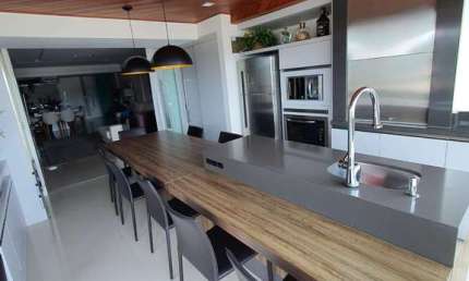 Apartamento à venda, 4 quartos, 2 suítes, 4 vagas, Centro - Brusque/SC