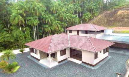 Casa com 322 m² no Bairro Pomeranea em Guabiruba com 3 quartos 5 vagas garagem, área de festas toda mobiliada a 5 minutos do Centro de Guabiruba e a 1