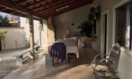 Casa à venda, 4 quartos, 2 suítes, 2 vagas, Limoeiro - Brusque/SC