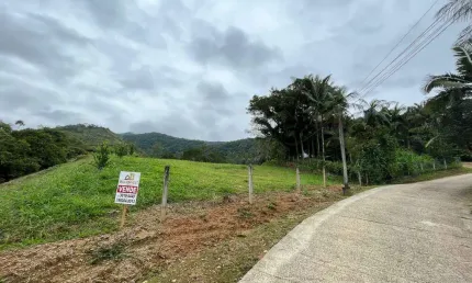 Terreno exclusivo para sítio/chácara/casa de campo no cedro alto a 15 km do centro de brusque