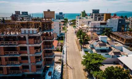Apartamento à venda, 2 quartos, 1 suíte, 1 vaga, Não Informado - Governador Celso Ramos/SC