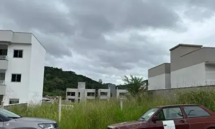 Terreno totalmente plano no bairro Limeira Baixa com 392 m².