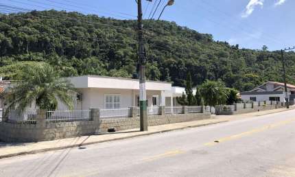 Casa à venda, 2 quartos, 1 suíte, 2 vagas, Azambuja - Brusque/SC