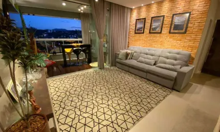 Apartamento à venda, 3 quartos, 1 suíte, 2 vagas, Centro - Brusque/SC