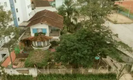Terreno com 630 m² no bairro São Luiz (ACEITA PERMUTA 50%)