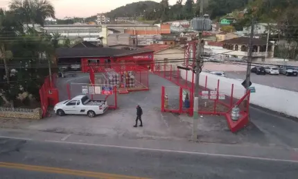 Casa à venda, 3 quartos, 1 suíte, 2 vagas, Primeiro de Maio - Brusque/SC