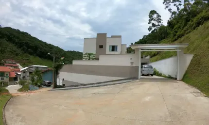 Casa à venda, 2 quartos, 1 suíte, 2 vagas, Nova Brasília - Brusque/SC