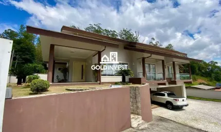 casa com piscina alto padrão no bairro santa Rita com 3 suítes!