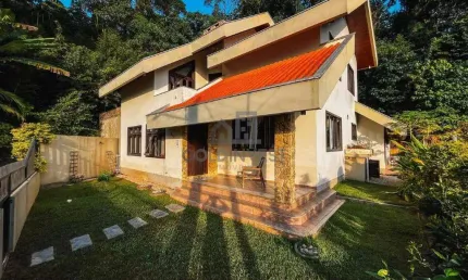 Casa para venda com 3 quartos sendo 1 suíte no bairro Santa Rita, Brusque.