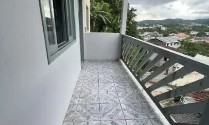 Casa com 3 quartos sendo 1 suite para venda no bairro Maluche em Brusque.