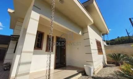 Casa com 3 quartos, sendo 1 suíte á venda no Limoeiro