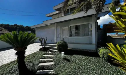 Casa com 3 quartos à venda no São Luiz, Brusque 