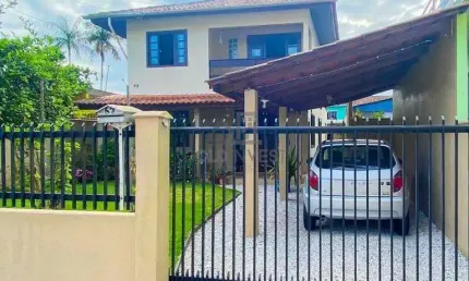 Casa com 4 quartos á venda no bairro Santa Rita em Brusque