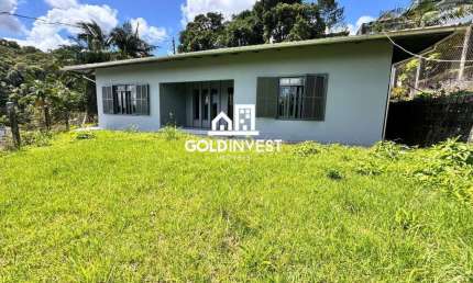 Ampla casa com 5 quartos localizada no bairro Águas Claras-Brusque!!