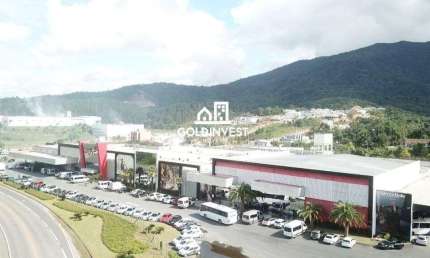 Galpão comercial com 4.600m² na rodovia Ivo Silveira !!