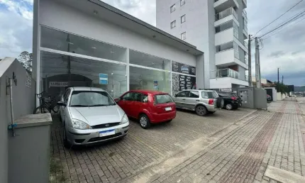 Ponto comercial para alugar no Steffen, Brusque 