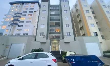 Apartamento com 3 quartos para alugar no Centro I, Brusque 