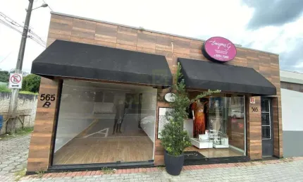 Sala comercial com 45m² no bairro Jardim Maluche-Brusque!!