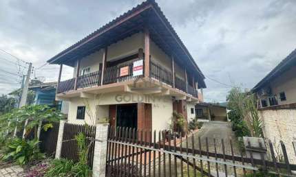 Casa com 3 quartos para alugar no Rio Branco, Brusque 