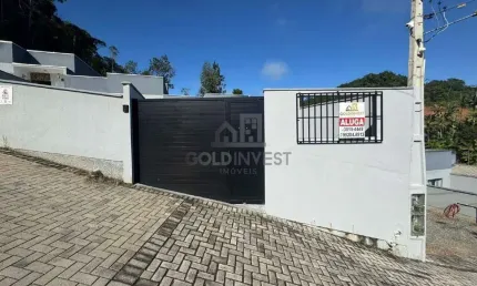 Casa com 3 quartos para alugar no Primeiro de Maio, Brusque 