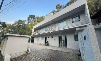 Apartamento com 2 quartos para alugar no Azambuja, Brusque 