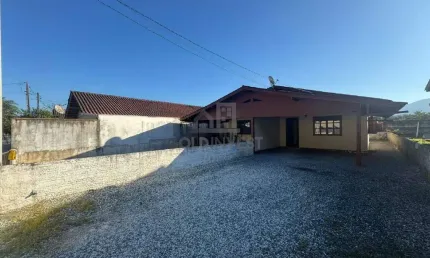 Casa com 2 quartos para alugar no Centro, Guabiruba 