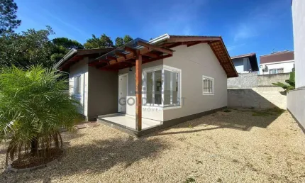 Casa com 3 quartos para alugar no Dom Joaquim, Brusque 