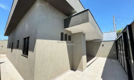 Casa 3 dormitórios para Venda em São José do Rio Preto, Parque Residencial J. Macedo, 3 dormitórios, 1 suíte, 3 banheiros, 2 vagas