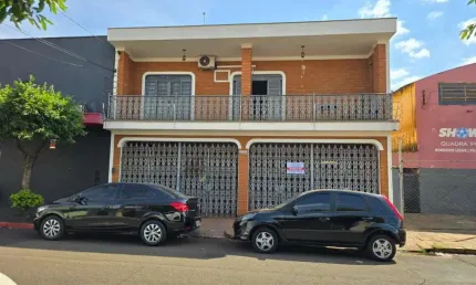 Sobrado com 3 quartos, 243m², à venda em Ribeirão Preto, Campos Elíseos