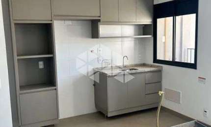 VENDE  APARTAMENTO 2 DORMITORIOS 1 SUITE , 1 VGAGA  BAIRRO -QUINTA DA PRIMAVERA-