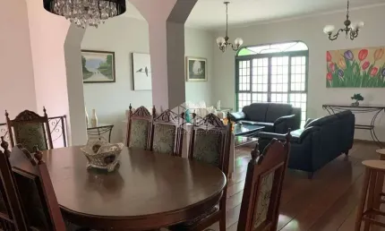 Vende casa  bairro independência  4  dormitorios , 4 suites - 4 bairros