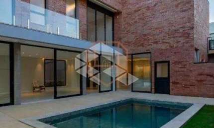 Casa em  Condomínio à Venda com 484 m² 4 suítes, 6 vagas  Condomínio Alphaville3