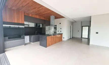Casa em Condomínio à venda, 3 suítes, 2 vagas, Residencial e Empresarial Alphaville