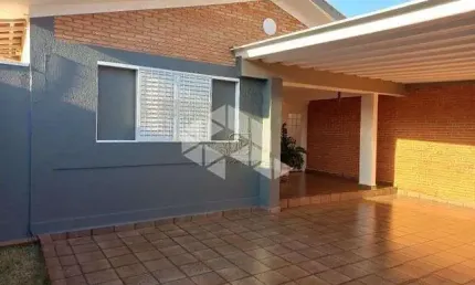 vendo casa Independência, 4 dormitórios, 1 suíte,  3 vagas