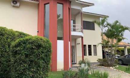 Casa com 4 dormitórios à venda, 363 m² por R$ 2.200.000,00 - Taubaté Village - Taubaté/SP