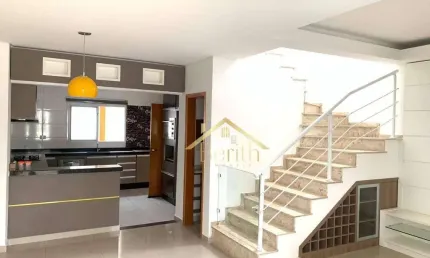 Sobrado com 3 dormitórios à venda, 189 m² por R$ 630.000,00 - Vila Areao - Taubaté/SP
