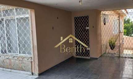 Casa com 3 dormitórios à venda, 300 m² por R$ 900.000 - Jardim Eulália - Taubaté/SP