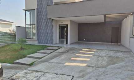 Casa com 3 dormitórios para alugar, 158 m² por R$ 6.633,00/mês - Condomínio Terras do Vale - Caçapava/SP