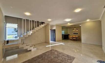 Sobrado com 4 dormitórios à venda, 332 m² por R$ 3.600.000,00 - Quiririm - Taubaté/SP