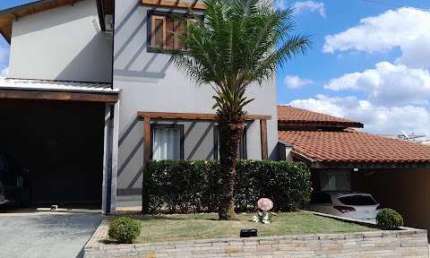 Sobrado com 3 dormitórios, 180 m² - venda por R$ 1.010.000,00 ou aluguel por R$ 7.225,00/mês - Jardim Hípica Pinheiro - Taubaté/SP