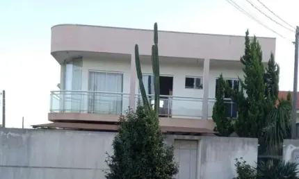 Sobrado para Venda em Campo Mourão, Jardim Flora, 3 dormitórios, 1 suíte, 3 banheiros, 1 vaga