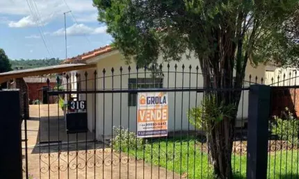 Casa para Venda em Campo Mourão, Jardim Paulista, 2 dormitórios, 1 banheiro, 1 vaga