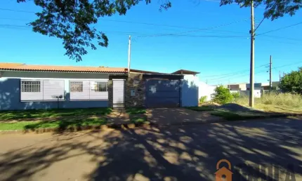 Casa para Venda em Campo Mourão, Jardim Veneza, 3 dormitórios, 2 banheiros, 2 vagas