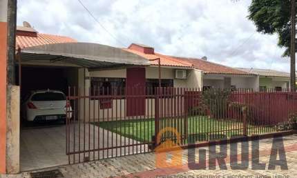 Casa para Venda em Campo Mourão, Centro, 2 dormitórios, 2 suítes, 4 banheiros, 2 vagas