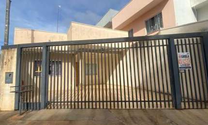 Casa para Venda em Campo Mourão, Jardim Botânico I, 3 dormitórios, 1 banheiro, 1 vaga