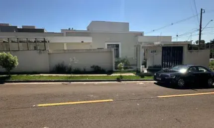 Casa para Venda em Campo Mourão, Jardim Shangrilá II, 3 dormitórios, 2 suítes, 1 banheiro, 1 vaga