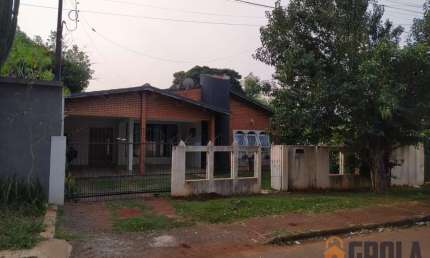 Casa para Venda em Campo Mourão, Jardim Residencial Araucária, 3 dormitórios, 2 suítes, 3 banheiros, 2 vagas