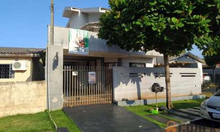 Sobrado para Venda em Campo Mourão, Jardim Izabel, 3 dormitórios, 1 suíte, 1 banheiro, 1 vaga