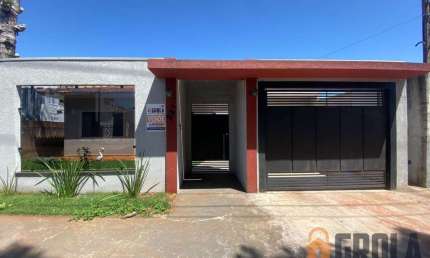 Casa para Venda em Campo Mourão, Centro, 3 dormitórios, 1 suíte, 1 banheiro